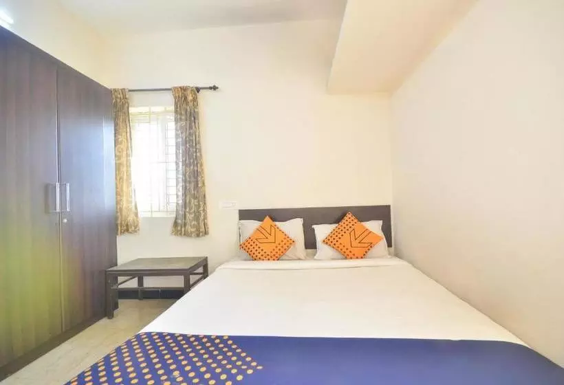 Hotelli Spot On 78861 Hn Residency