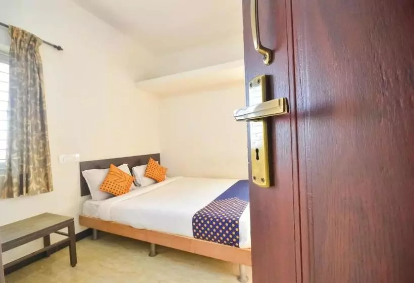 Hotelli Spot On 78861 Hn Residency