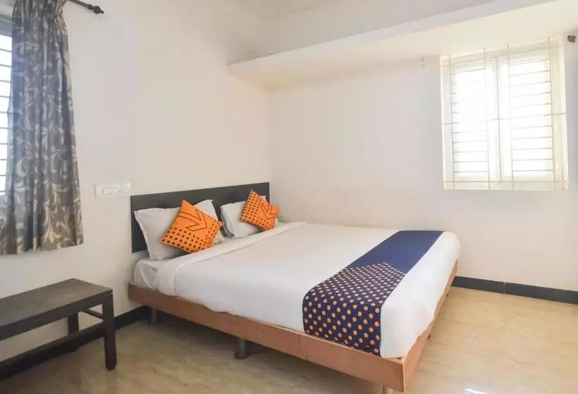 Hotelli Spot On 78861 Hn Residency