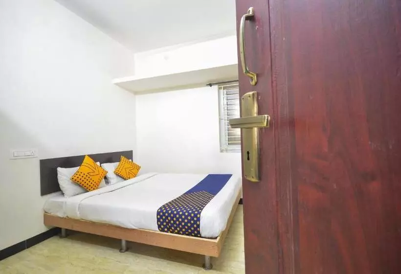 Hotelli Spot On 78861 Hn Residency