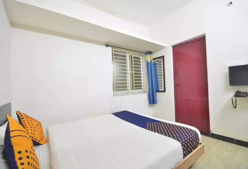 Hotelli Spot On 78861 Hn Residency