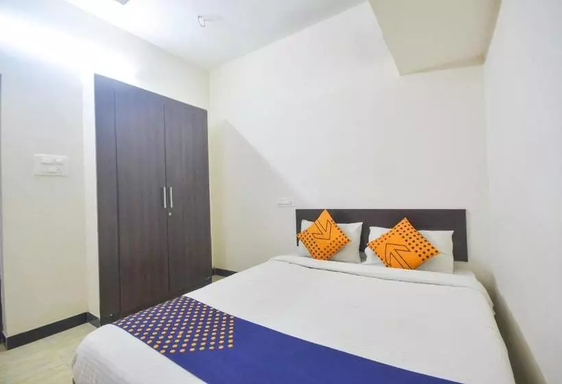Hotelli Spot On 78861 Hn Residency