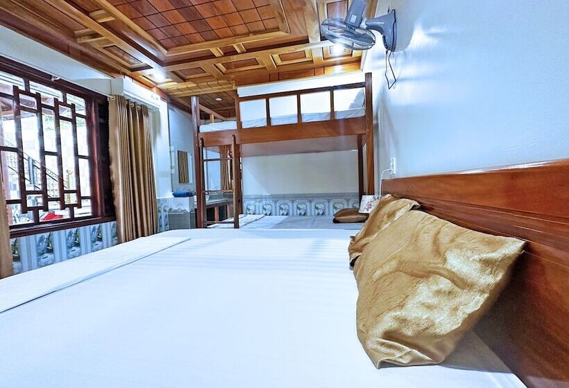 هتل The Hill Villas