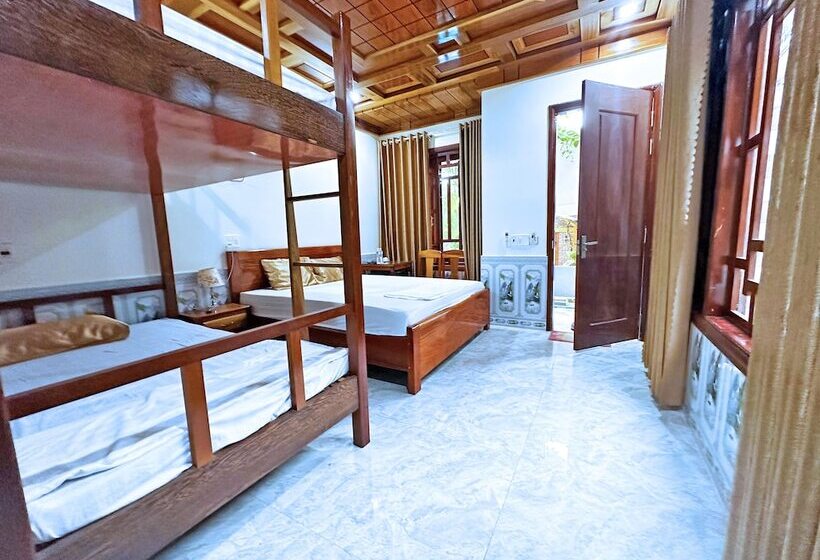 هتل The Hill Villas