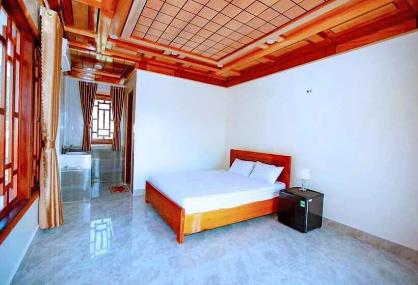 هتل The Hill Villas