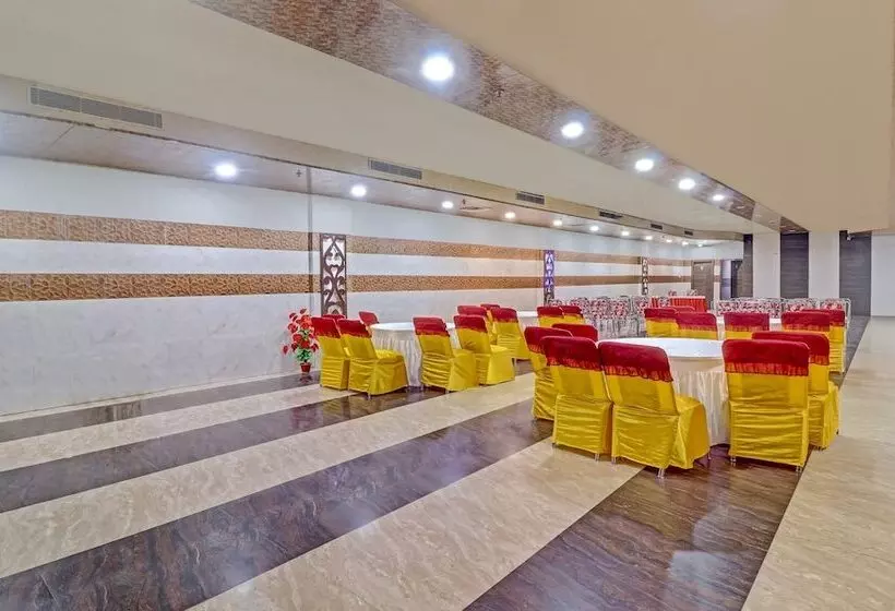 ホテル Treebo Taj Dream