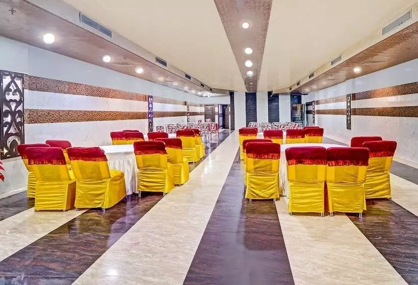 ホテル Treebo Taj Dream