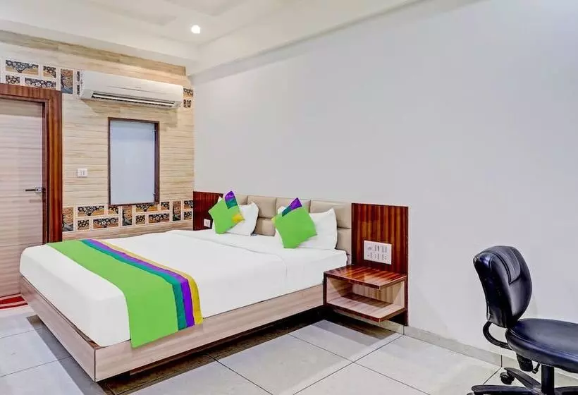 ホテル Treebo Taj Dream