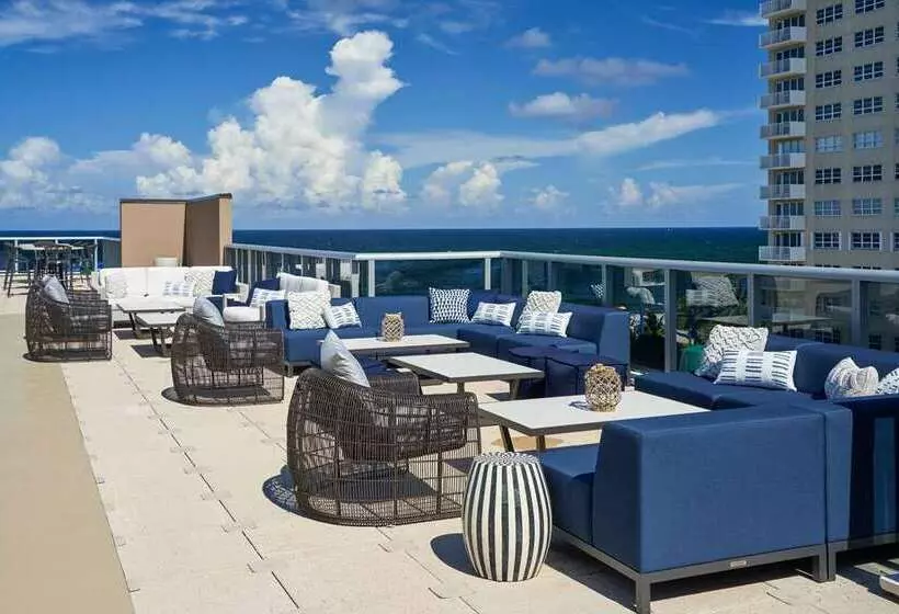 هتل Tru By Hilton Pompano Beach Pier