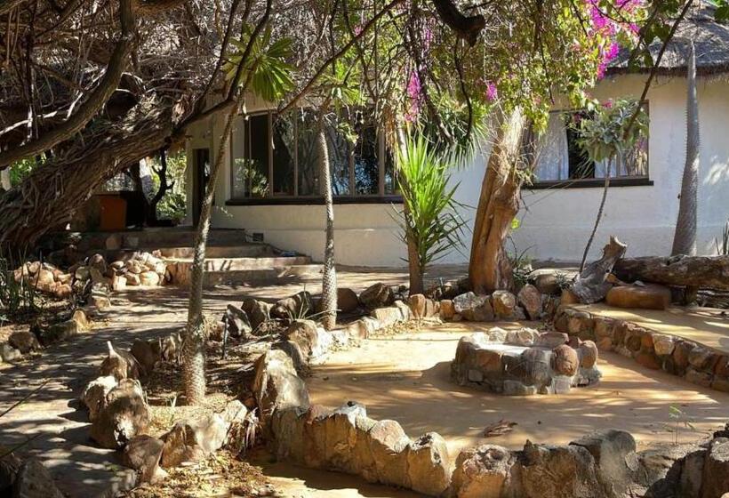 پانسیون Hippomoon Lodge Game Reserve