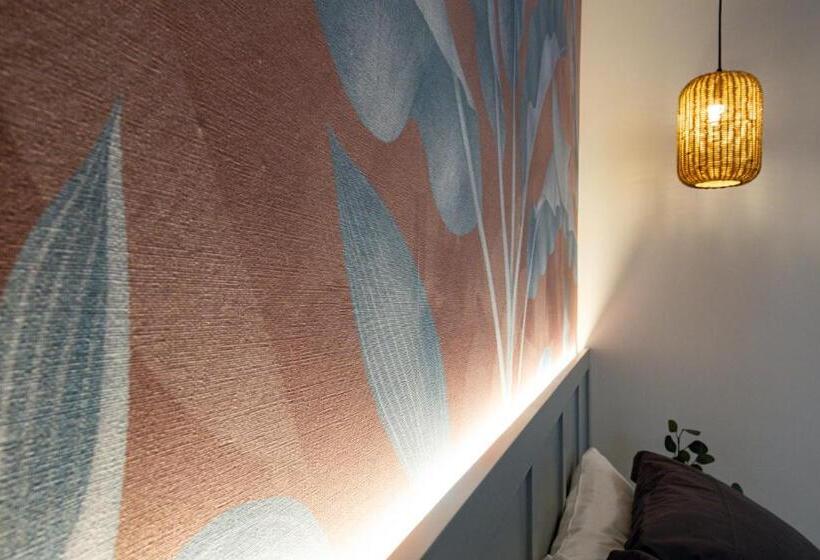 پانسیون Home42