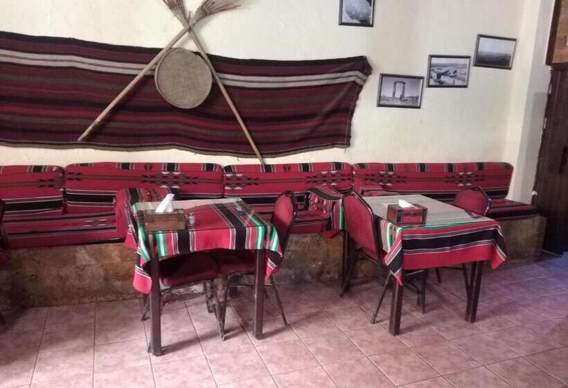 Queen Ayloa Hotel&restaurant