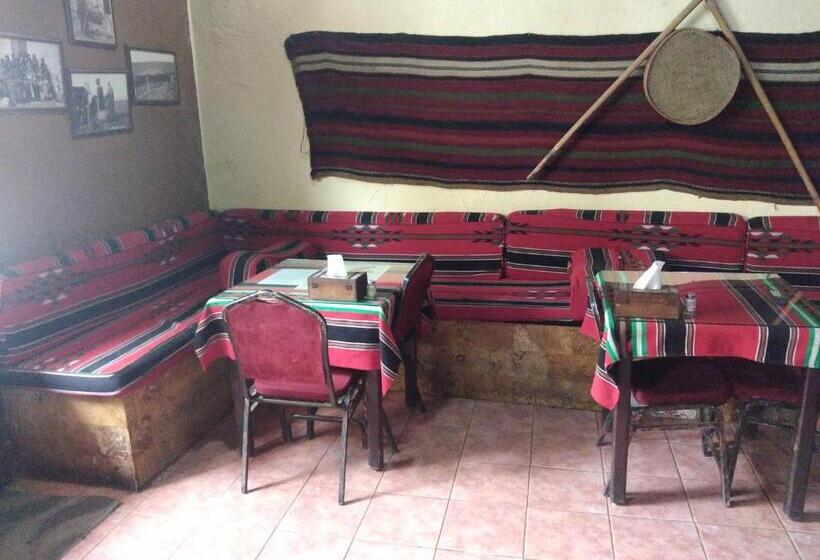 Queen Ayloa Hotel&restaurant