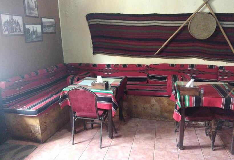 Queen Ayloa Hotel&restaurant