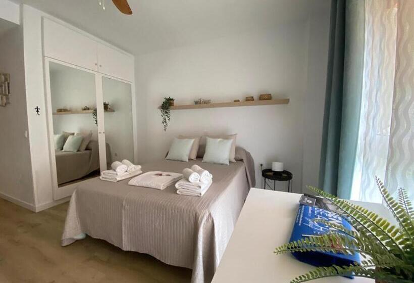 אתר נופש Apartamentos Benal Beach Group