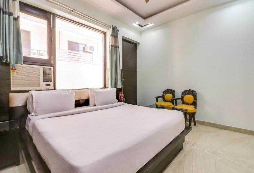 Hotel Vaccinated Staff Collection O Platinum Sqs Key