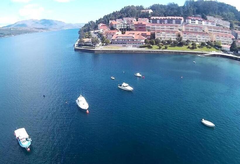 ホテル Corcubión Playa De Quenxe