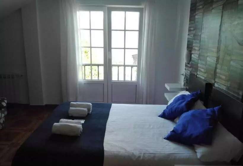 Hotelli Corcubión Playa De Quenxe