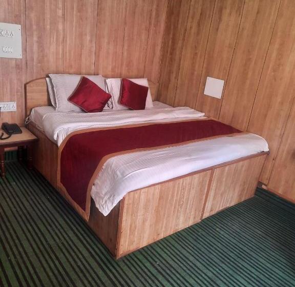 Hotel Rl Dreamland Patnitop