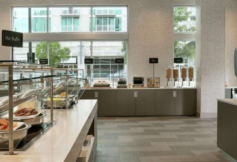 فندق Embassy Suites By Hilton Atlanta Midtown