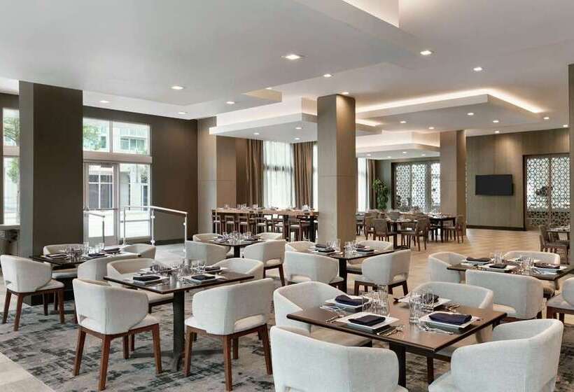 فندق Embassy Suites By Hilton Atlanta Midtown