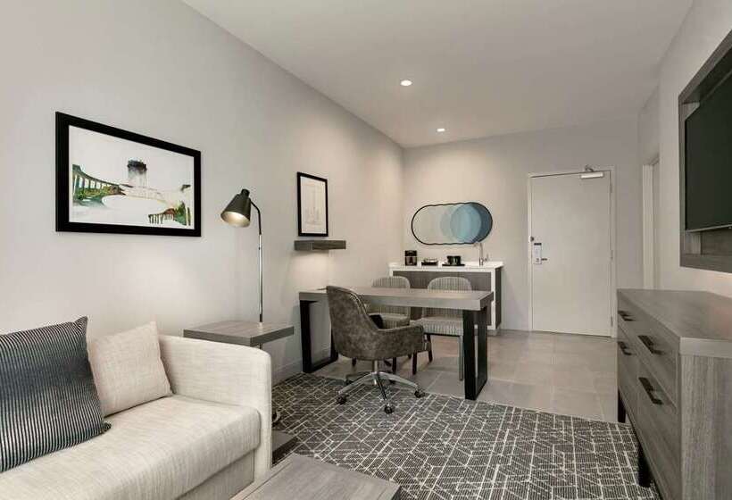 فندق Embassy Suites By Hilton Atlanta Midtown