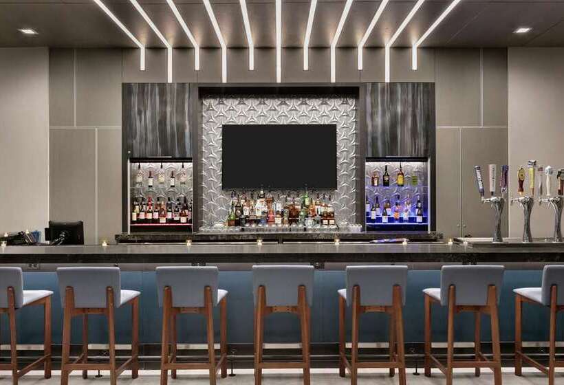 فندق Embassy Suites By Hilton Atlanta Midtown