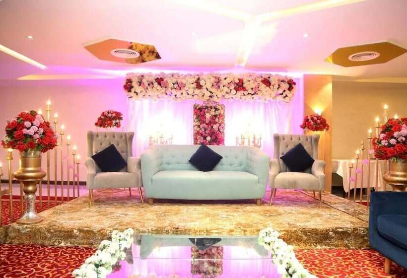 Faletti S Grand Hotel Multan