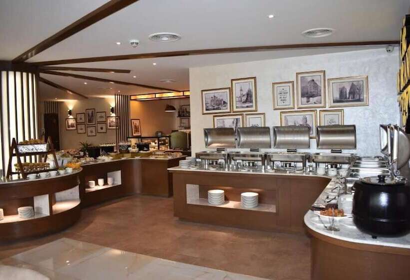 Faletti S Grand Hotel Multan