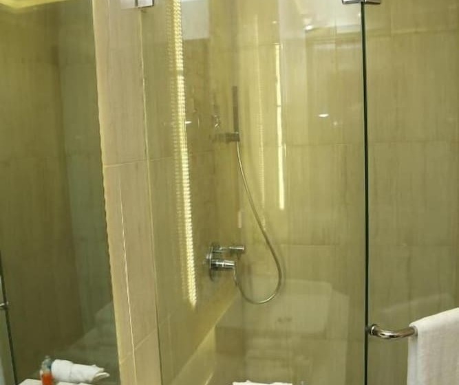 Faletti S Grand Hotel Multan