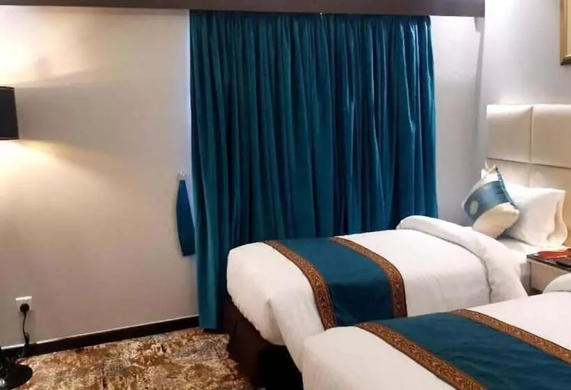 Faletti S Grand Hotel Multan