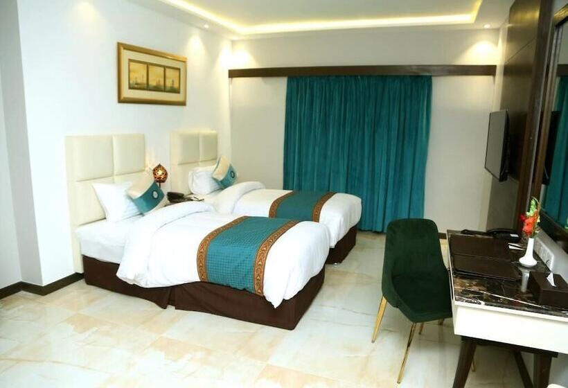 Faletti S Grand Hotel Multan