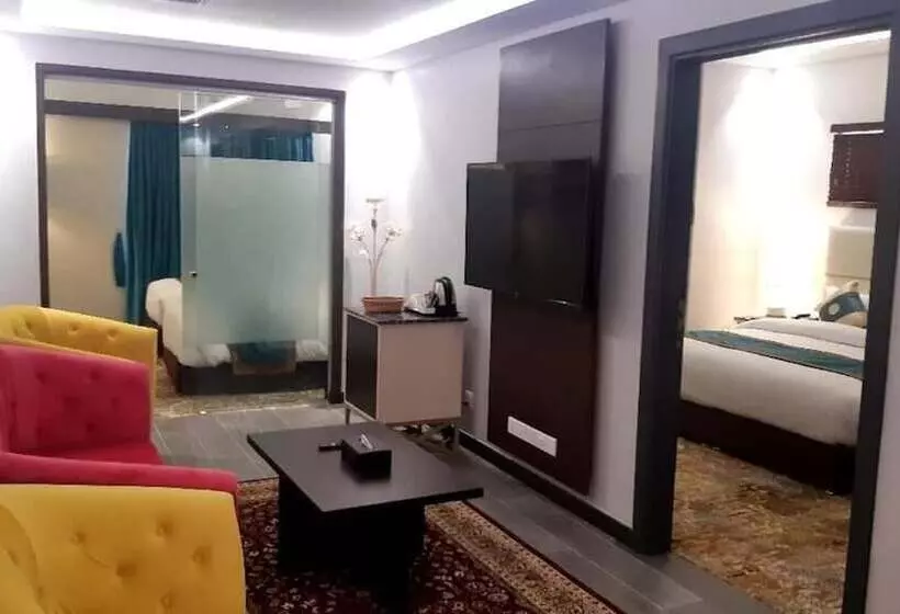 Faletti S Grand Hotel Multan