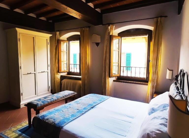 فندق Albergo Falterona