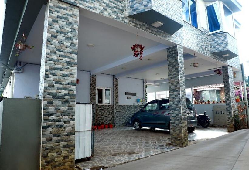 Отель Happystay Rooms And Cottages