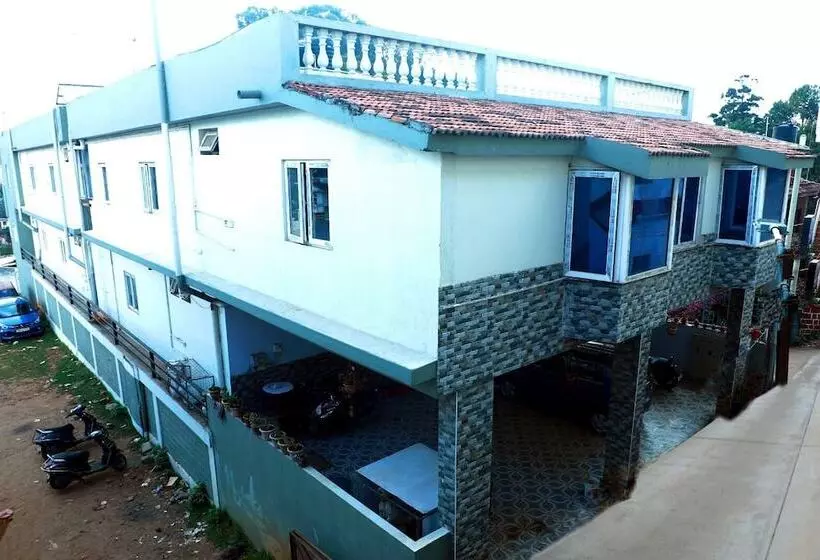 Hotelli Happystay Rooms And Cottages