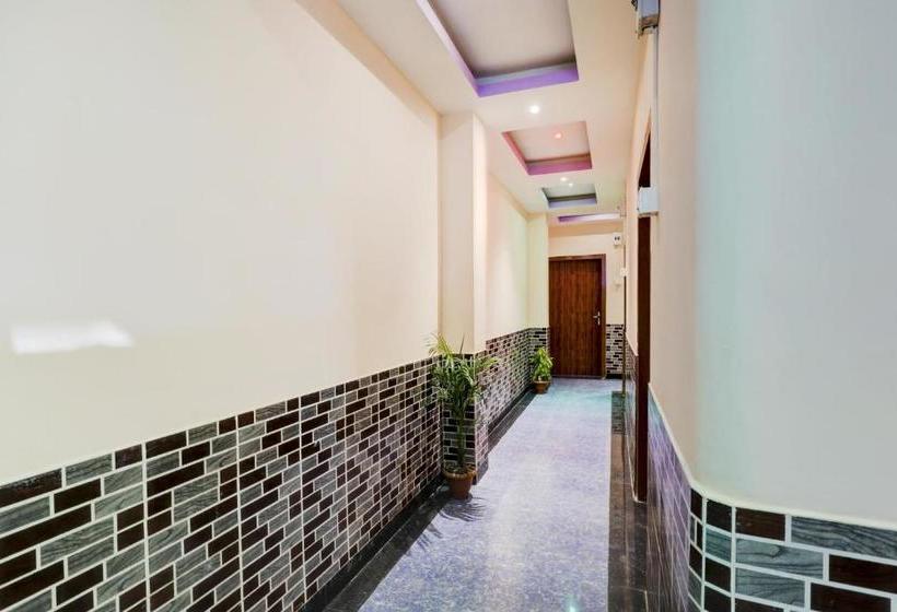 ホテル Oyo 77507 Jc Inn