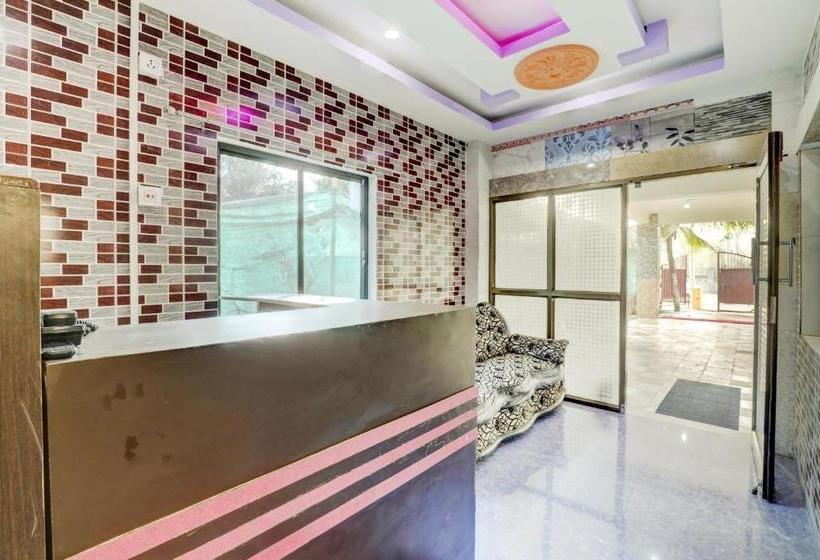 ホテル Oyo 77507 Jc Inn