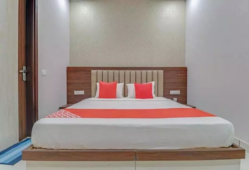 Hotelli Oyo 77825  Skyla