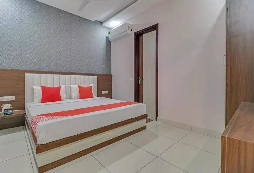 Hotelli Oyo 77825  Skyla