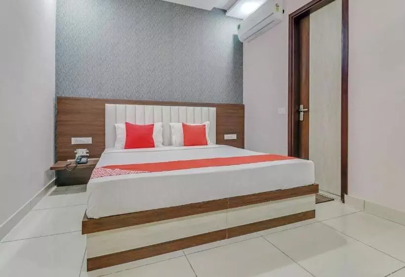 Hotelli Oyo 77825  Skyla