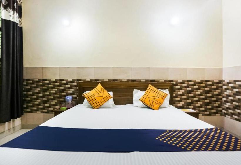 בית מלון כפרי Spot On Del2930 Kashvi Palace