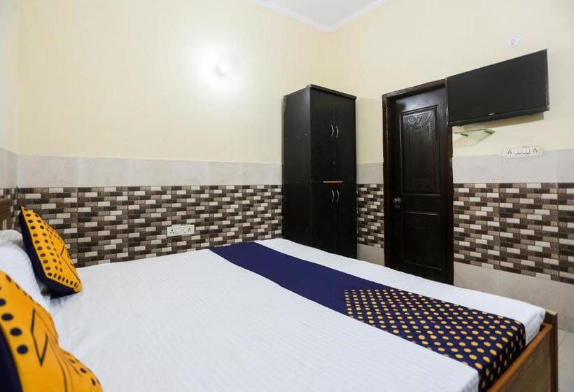 בית מלון כפרי Spot On Del2930 Kashvi Palace