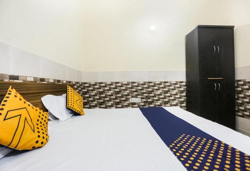 בית מלון כפרי Spot On Del2930 Kashvi Palace