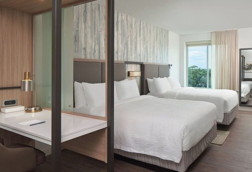 ホテル Springhill Suites By Marriott Orlando Lake Nona