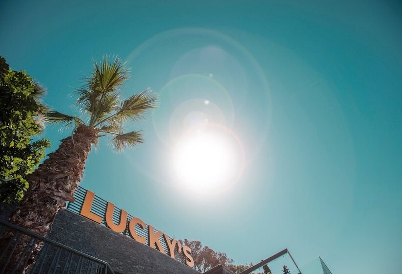 فندق Unique Life Style