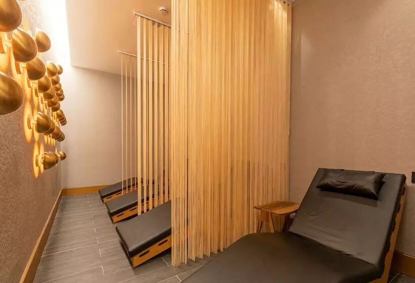 Hotelli Unique Life Style