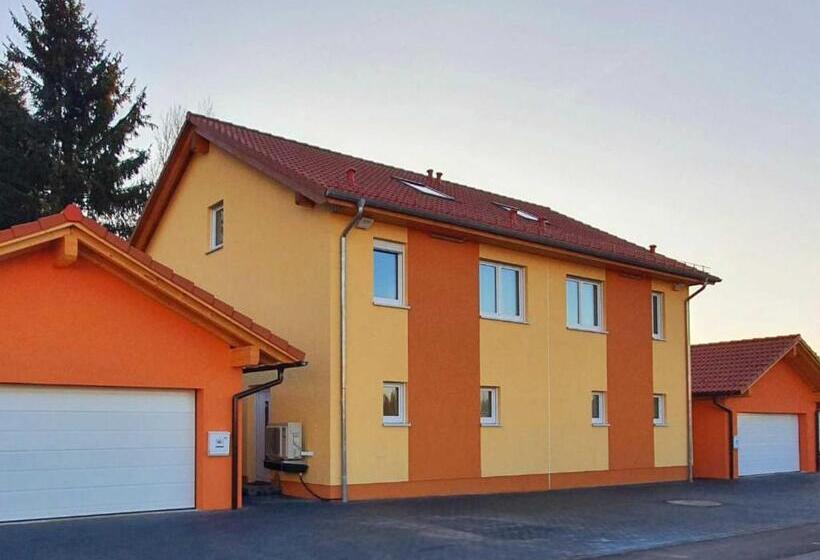 Majatalo Gästehaus Traunreut Monteur Und Gästezimmer