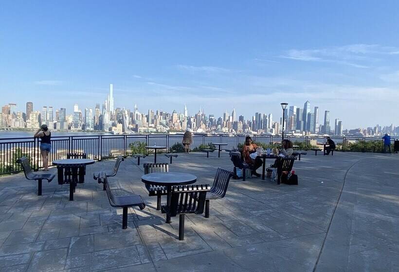 بنسيون Nice 2bedroom Apt With Patio Included To Enjoy