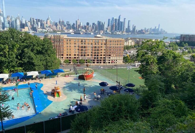 بنسيون Nice 2bedroom Apt With Patio Included To Enjoy